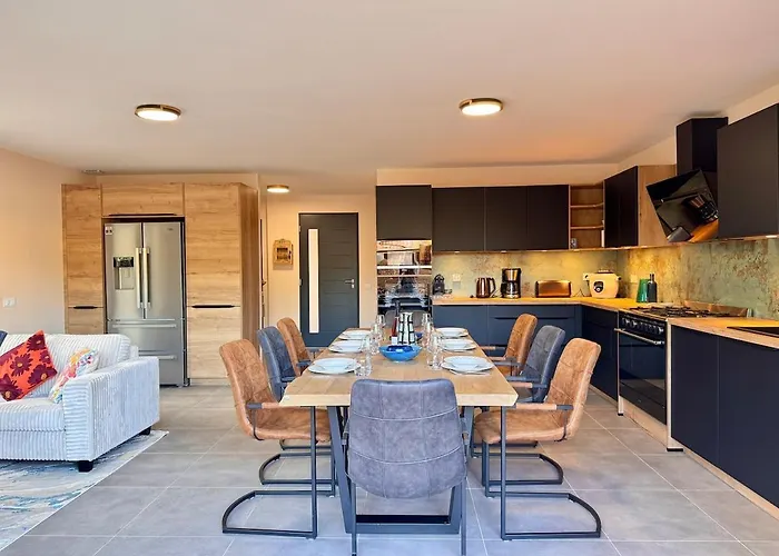 Villa Ste Lucie Near Pinarello With Heated Pool